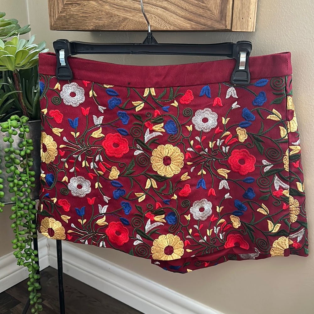 Flower skirt/shorts